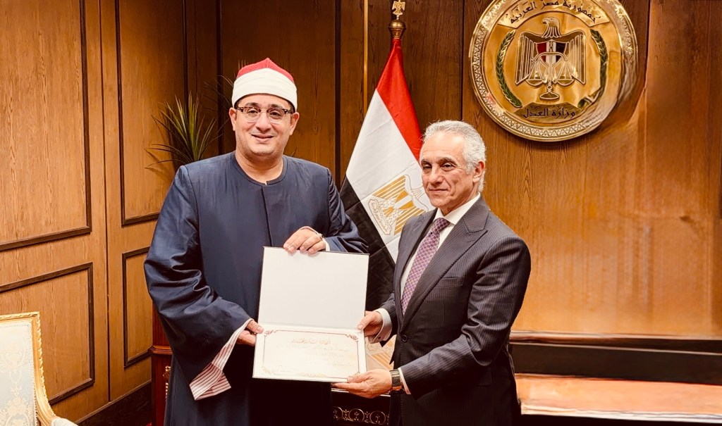 من تلاوة القرآن إلى السلام الوطني..محمود الشحات أنور يفتتح الاحتفالية بتلاوة القرآن الكريم…